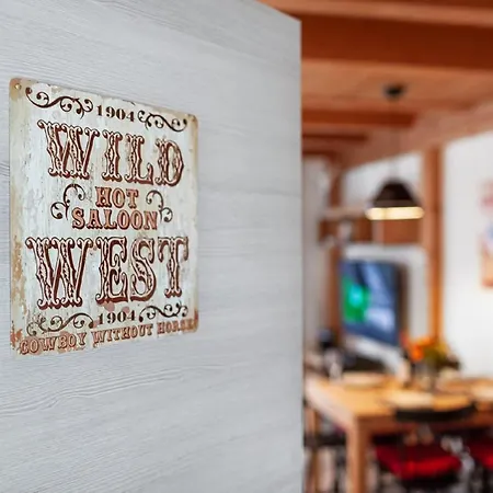 Wild West Апартаменты Эгинг