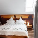 Apartment Wild West *